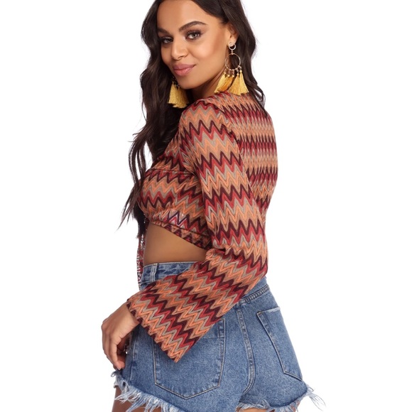 Windsor Chevron tie front crop Top - Picture 5 of 10